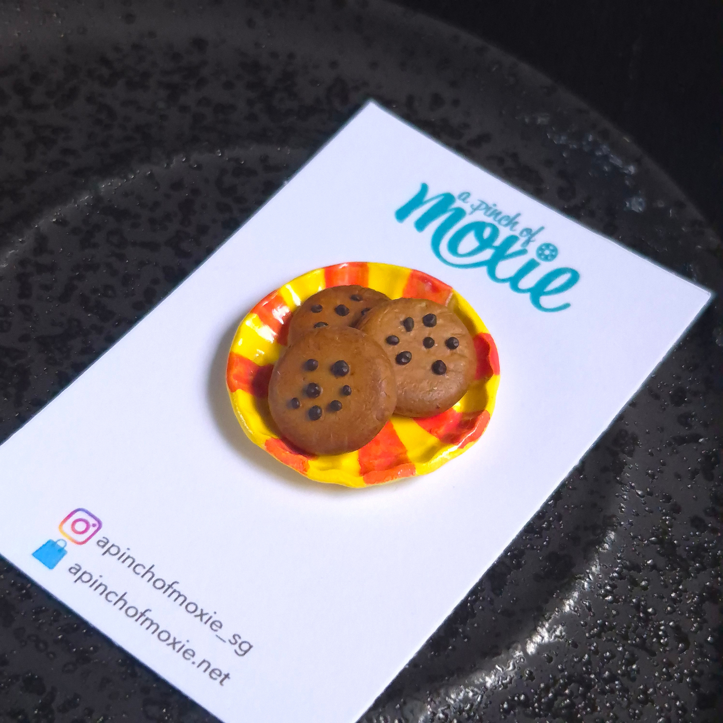 Crumbs: Cookies on a Plate