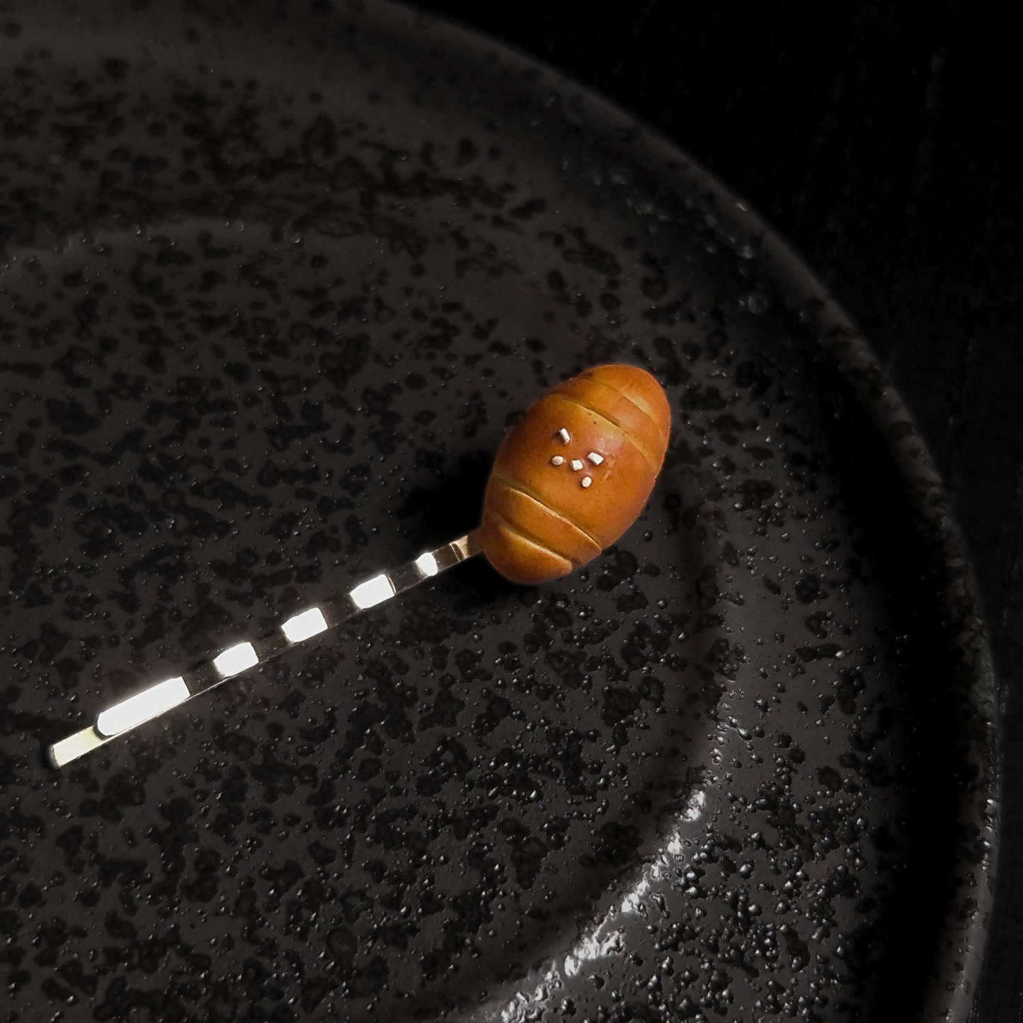 Crumbs: Shio Pan Hairpin