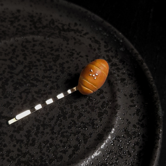 Crumbs: Shio Pan Hairpin
